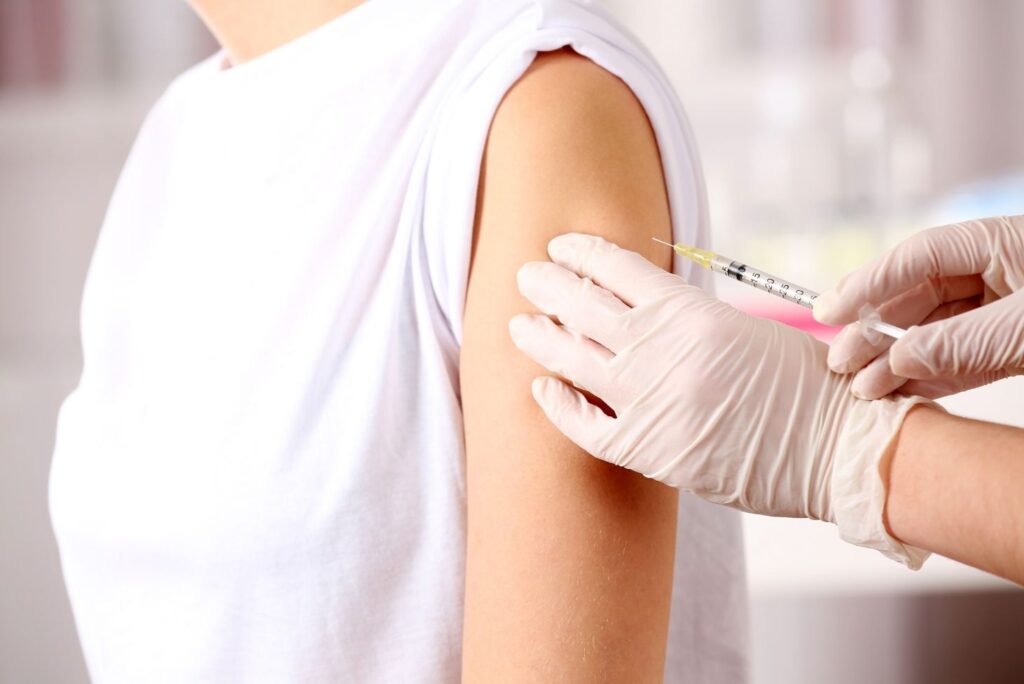 6 Natural Remedies for Vaccine Side Effects 3 Natural Remedies for Vaccine Side Effects - MYN - MyNaturalTreatment.com
