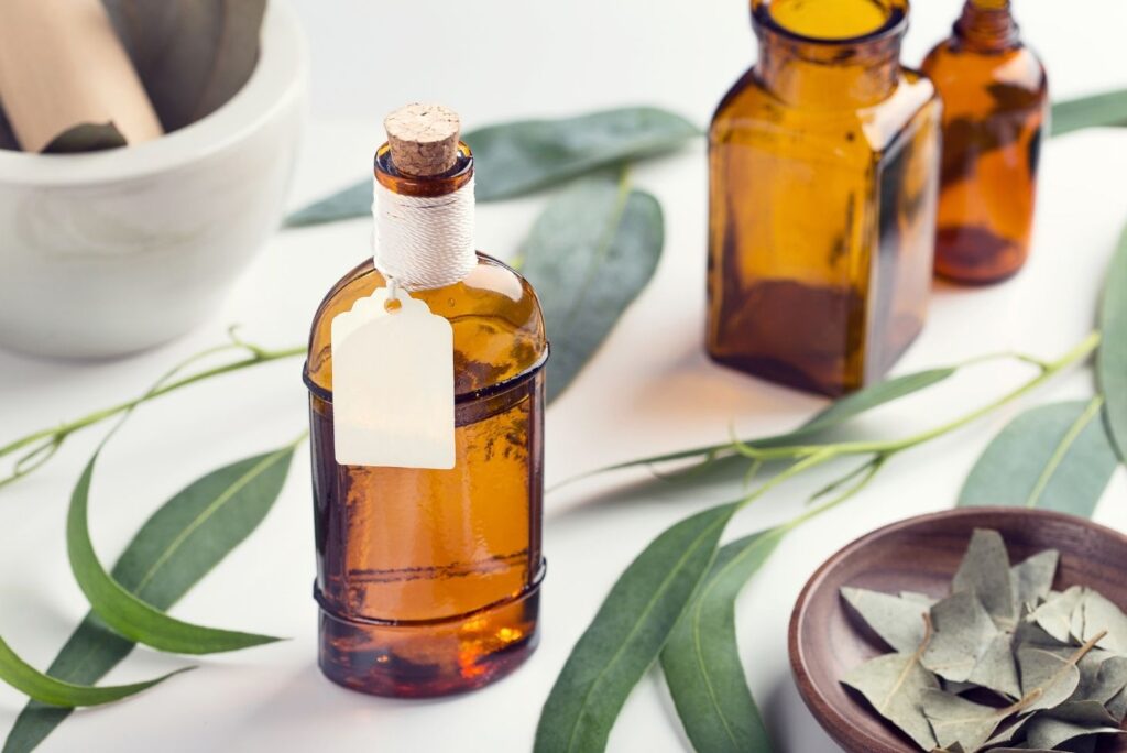 Eucalyptus Oil - How to Make Natural Antiviral at Home - MyNaturalTreatment.com