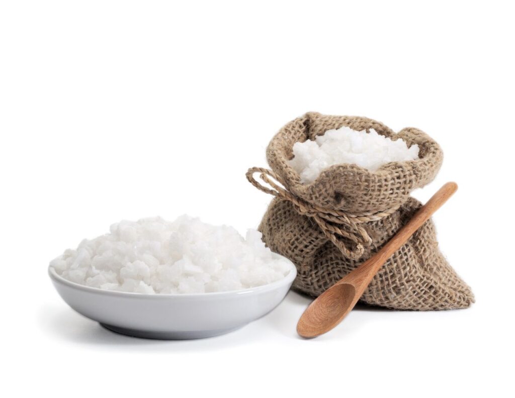12 Amazing Health Uses of Salt with Remedies 6 Amazing Health Uses of Salt with Remedies - MyNaturalTreatment.com