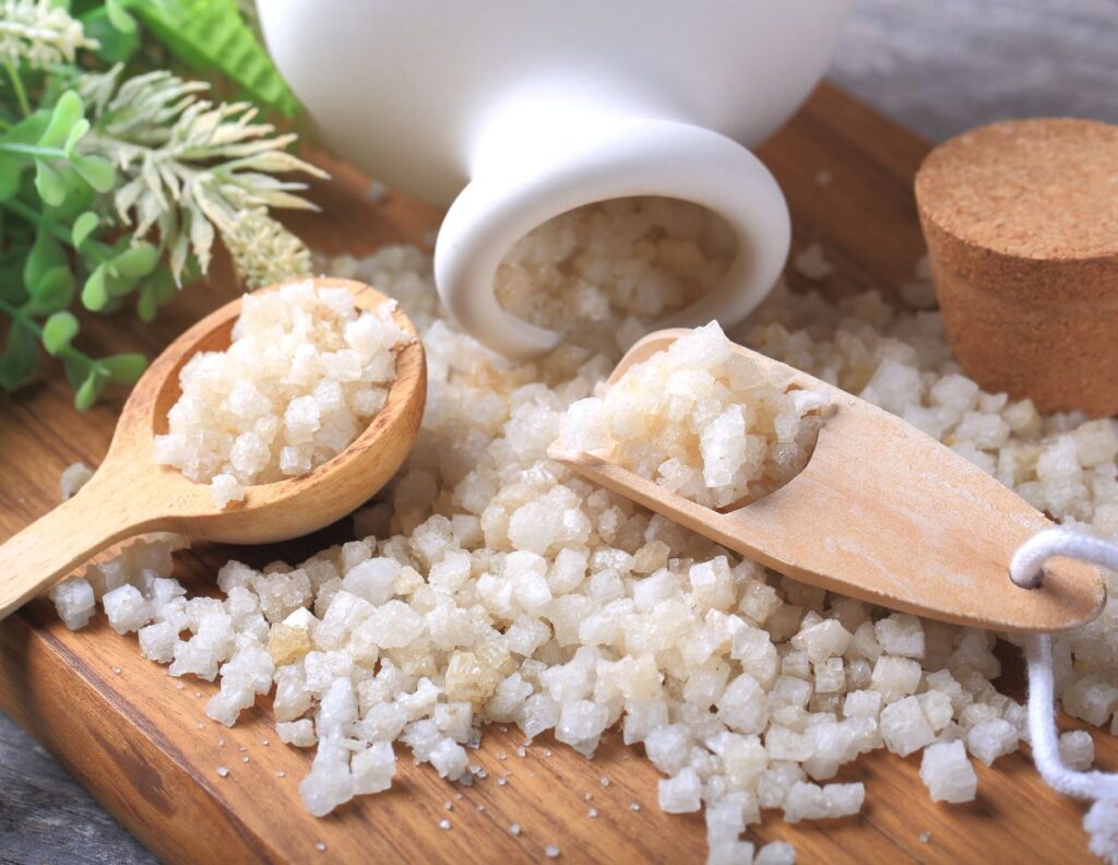 12 Amazing Health Uses of Salt with Remedies 3 Amazing Health Uses of Salt with Remedies - MyNaturalTreatment.com