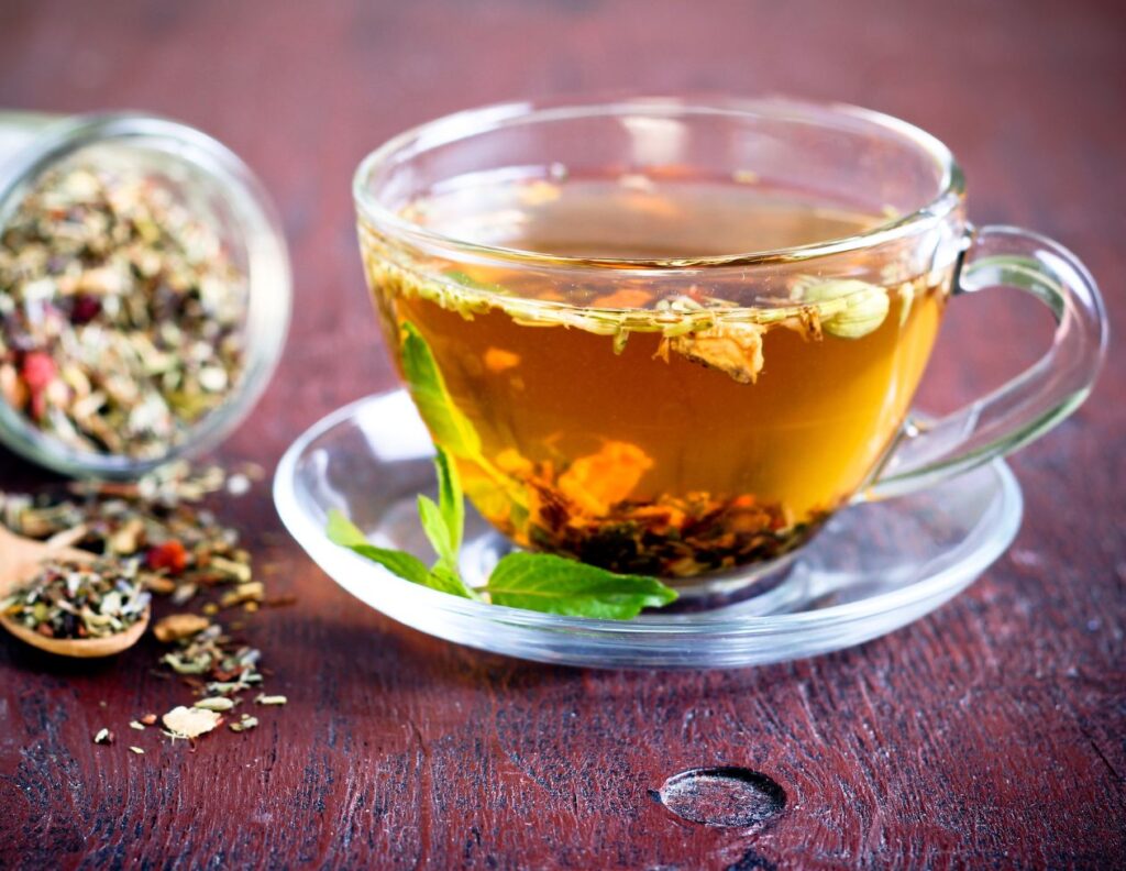 How to Make Essiac Tea at Home - MyNaturalTreatment.com